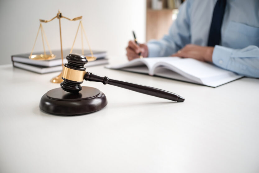 Comparing Intentional Torts and Negligence in Personal Injury Law 