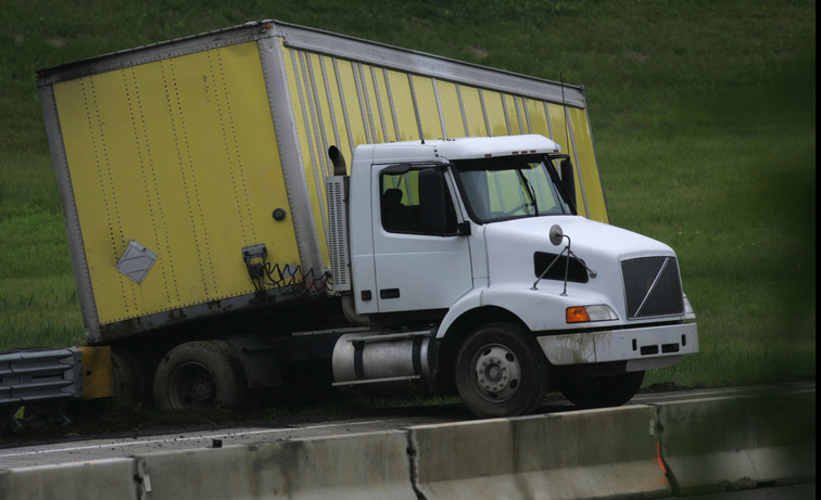 Jackknife Truck Accidents: All you need to know